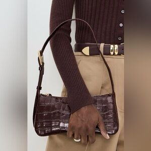 MADEWELL The Sculptural Buckle Croc Embossed Leather Shoulder Bag